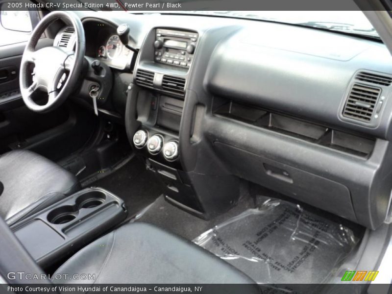 Pewter Pearl / Black 2005 Honda CR-V Special Edition 4WD
