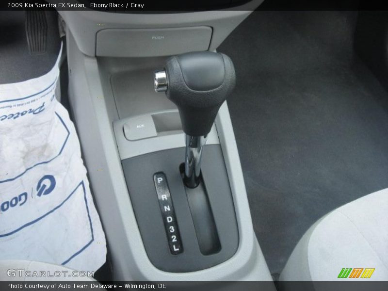 Ebony Black / Gray 2009 Kia Spectra EX Sedan