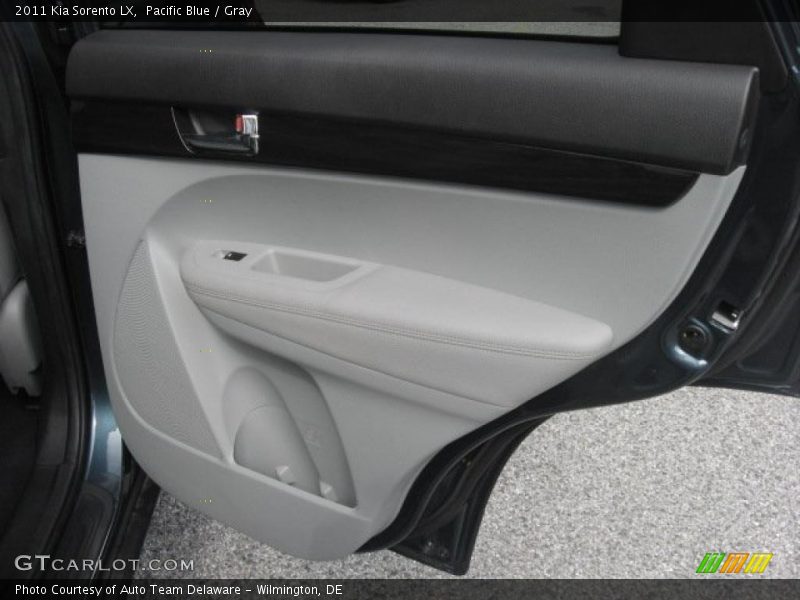 Pacific Blue / Gray 2011 Kia Sorento LX