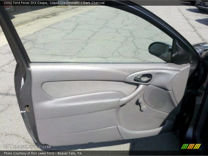 Liquid Grey Metallic / Dark Charcoal 2002 Ford Focus ZX3 Coupe