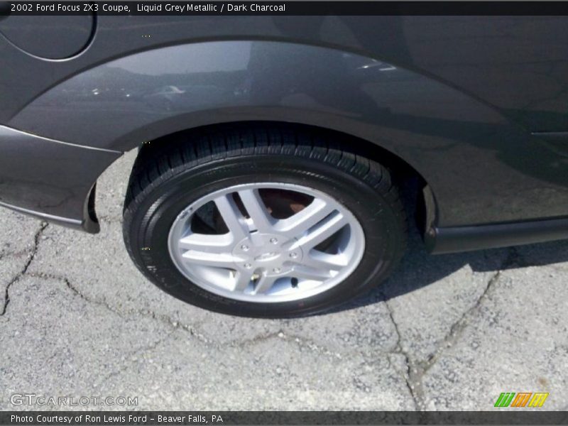 Liquid Grey Metallic / Dark Charcoal 2002 Ford Focus ZX3 Coupe