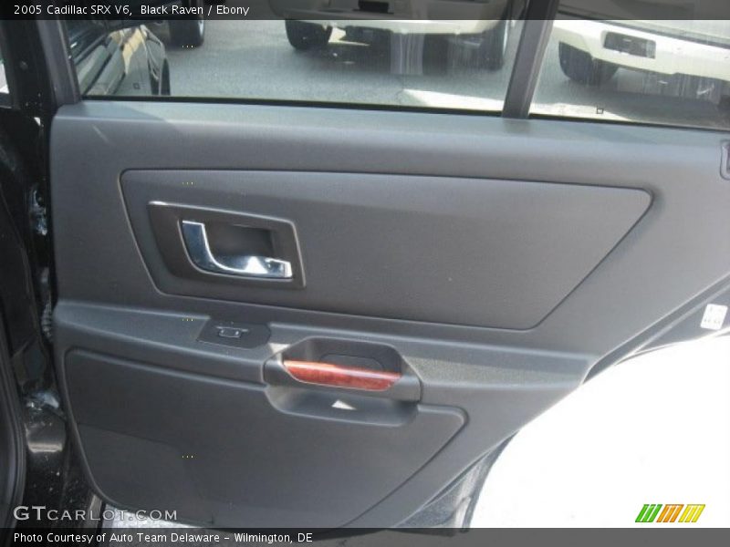 Black Raven / Ebony 2005 Cadillac SRX V6