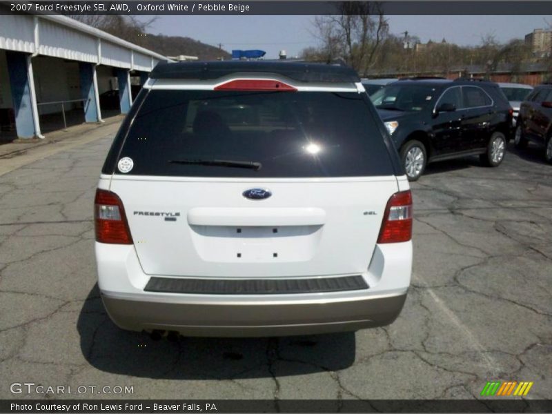 Oxford White / Pebble Beige 2007 Ford Freestyle SEL AWD