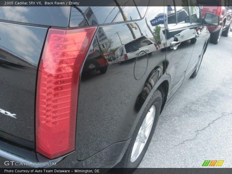 Black Raven / Ebony 2005 Cadillac SRX V6