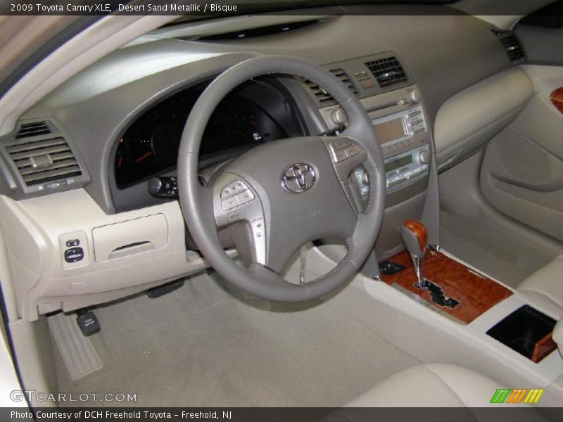 Desert Sand Metallic / Bisque 2009 Toyota Camry XLE