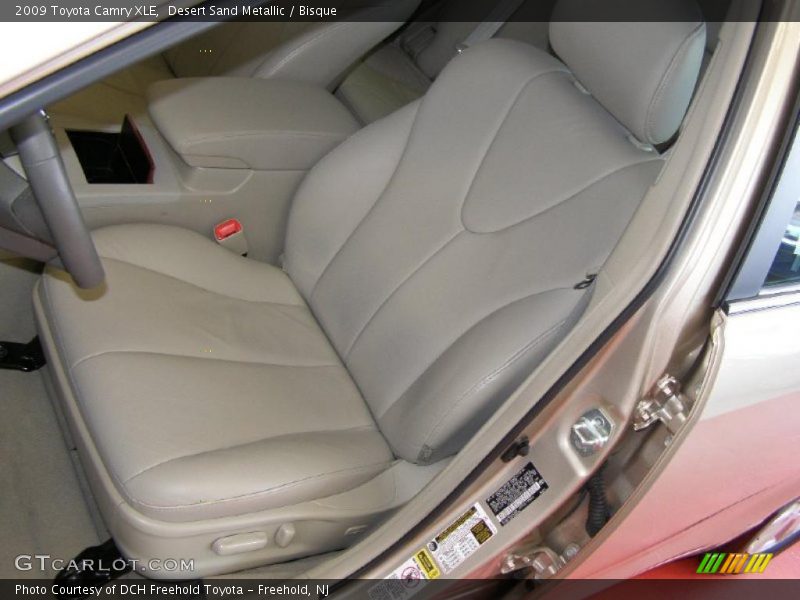 Desert Sand Metallic / Bisque 2009 Toyota Camry XLE
