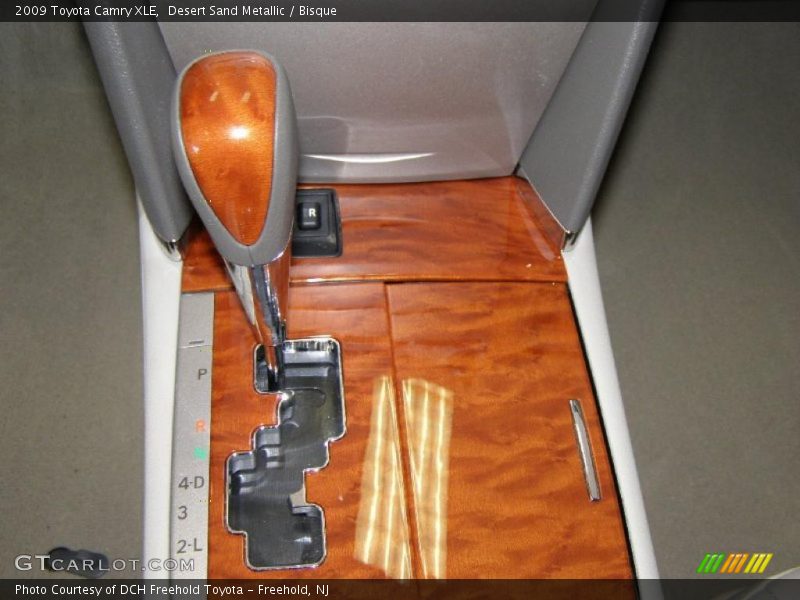 Desert Sand Metallic / Bisque 2009 Toyota Camry XLE