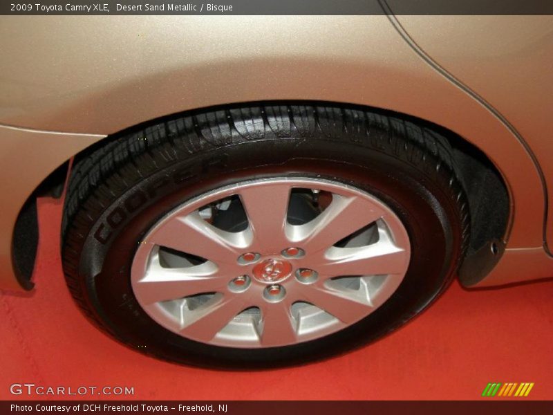 Desert Sand Metallic / Bisque 2009 Toyota Camry XLE