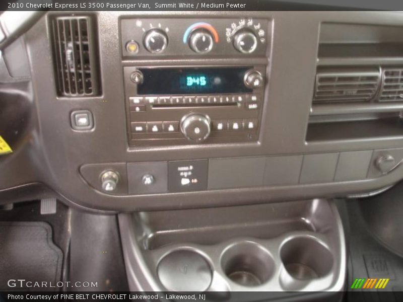 Summit White / Medium Pewter 2010 Chevrolet Express LS 3500 Passenger Van