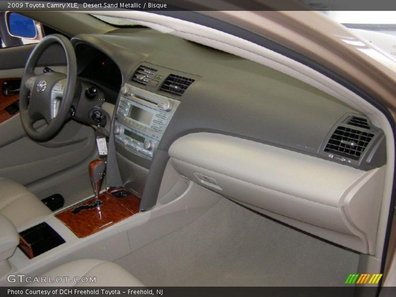 Desert Sand Metallic / Bisque 2009 Toyota Camry XLE