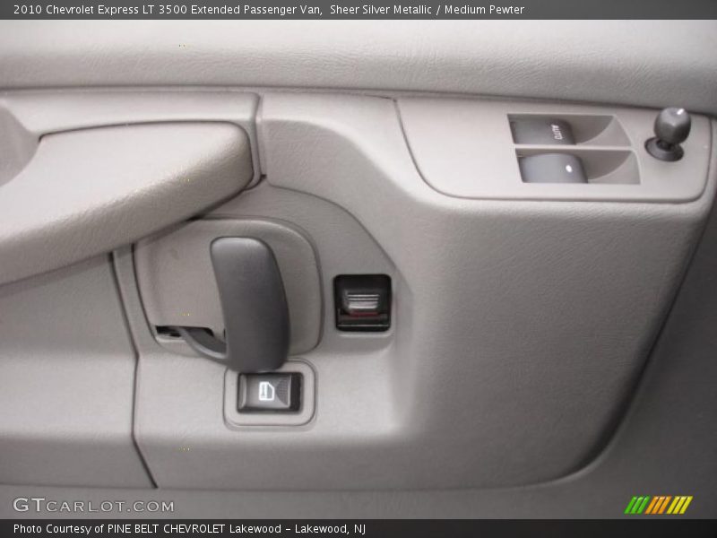 Sheer Silver Metallic / Medium Pewter 2010 Chevrolet Express LT 3500 Extended Passenger Van