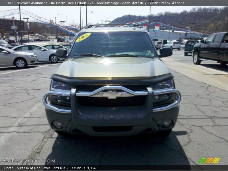 Medium Sage Green Metallic / Cedar Green/Graphite 2002 Chevrolet Avalanche The North Face Edition 4x4