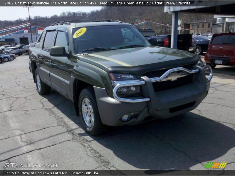 Medium Sage Green Metallic / Cedar Green/Graphite 2002 Chevrolet Avalanche The North Face Edition 4x4