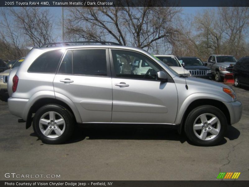 Titanium Metallic / Dark Charcoal 2005 Toyota RAV4 4WD