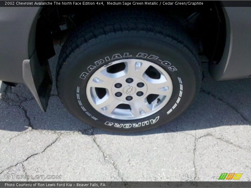 Medium Sage Green Metallic / Cedar Green/Graphite 2002 Chevrolet Avalanche The North Face Edition 4x4