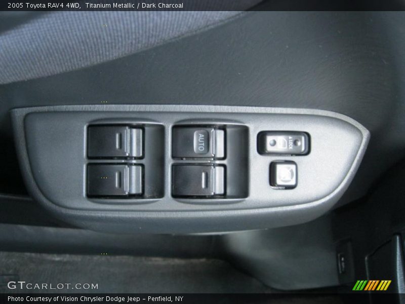 Titanium Metallic / Dark Charcoal 2005 Toyota RAV4 4WD