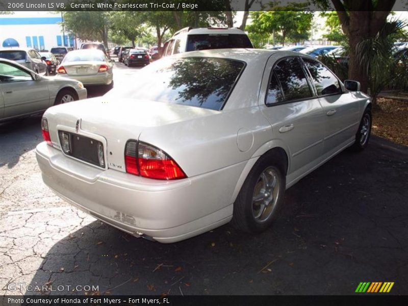 Ceramic White Pearlescent Tri-Coat / Beige 2006 Lincoln LS V8