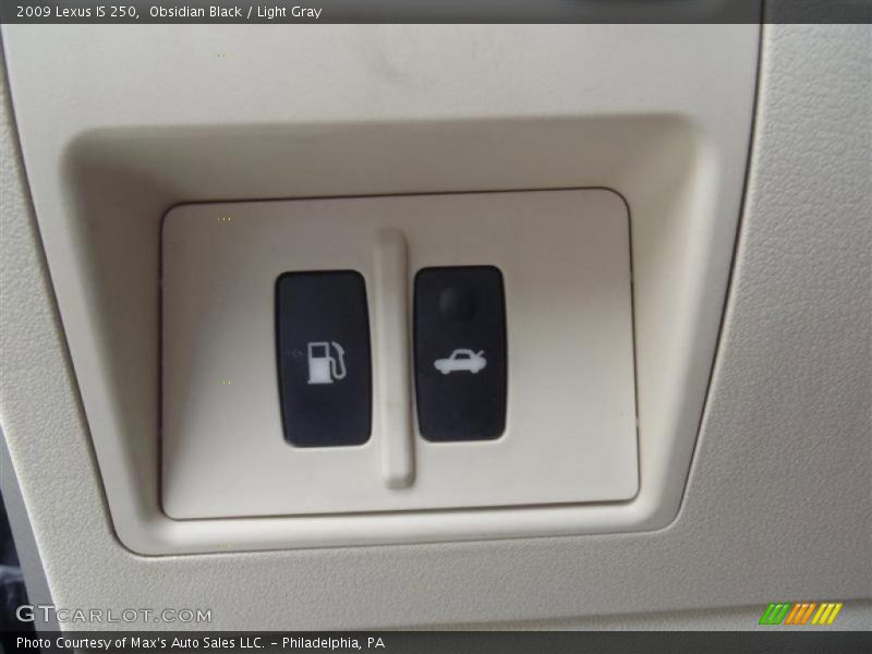 Obsidian Black / Light Gray 2009 Lexus IS 250