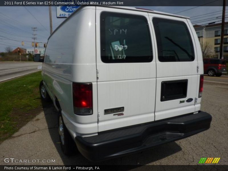 Oxford White / Medium Flint 2011 Ford E Series Van E250 Commercial