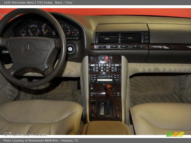 Black / Grey 1995 Mercedes-Benz S 500 Sedan