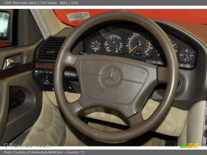Black / Grey 1995 Mercedes-Benz S 500 Sedan