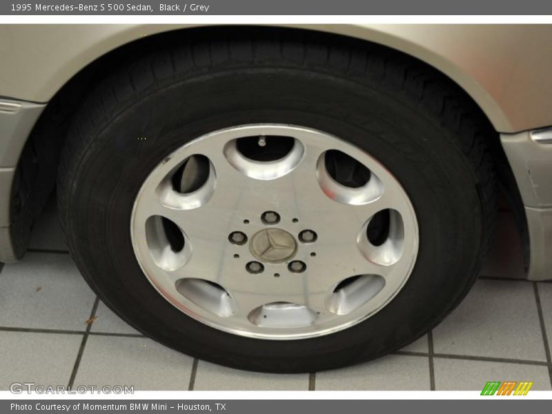 Black / Grey 1995 Mercedes-Benz S 500 Sedan