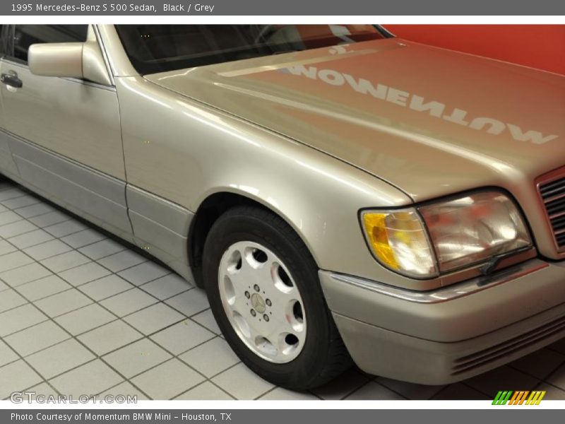 Black / Grey 1995 Mercedes-Benz S 500 Sedan
