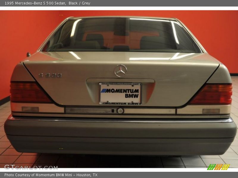 Black / Grey 1995 Mercedes-Benz S 500 Sedan