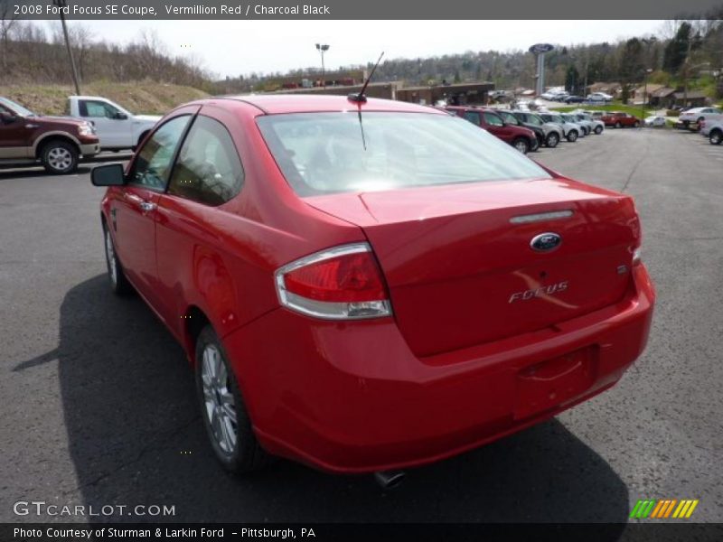 Vermillion Red / Charcoal Black 2008 Ford Focus SE Coupe