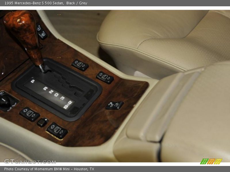 Black / Grey 1995 Mercedes-Benz S 500 Sedan