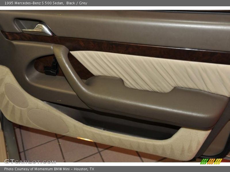 Black / Grey 1995 Mercedes-Benz S 500 Sedan