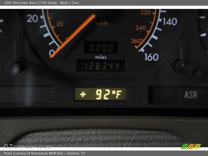 Black / Grey 1995 Mercedes-Benz S 500 Sedan