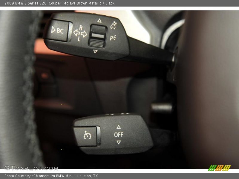 Controls of 2009 3 Series 328i Coupe
