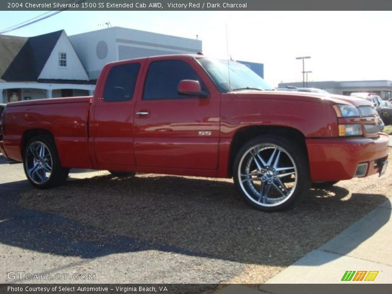 Victory Red / Dark Charcoal 2004 Chevrolet Silverado 1500 SS Extended Cab AWD