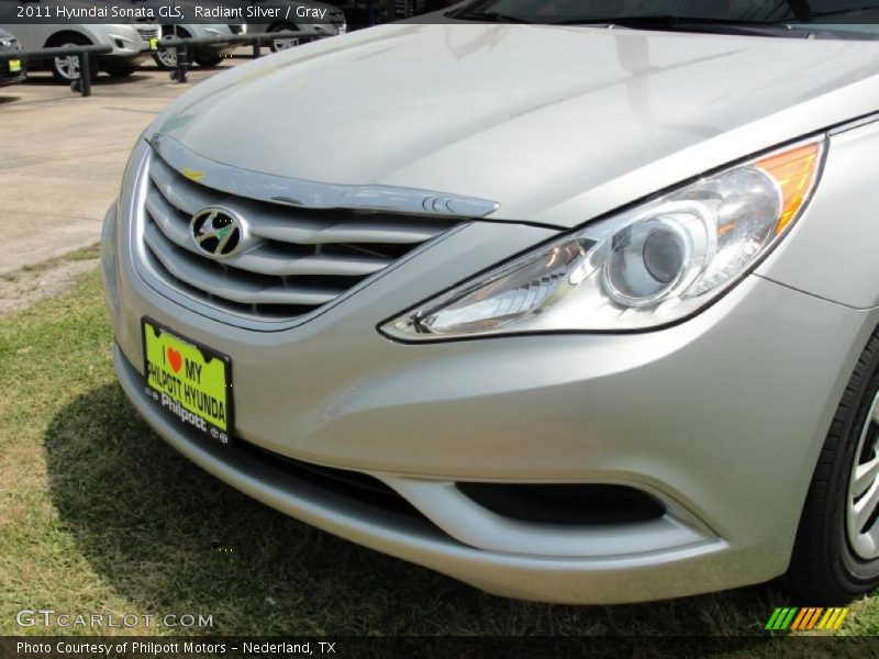 Radiant Silver / Gray 2011 Hyundai Sonata GLS