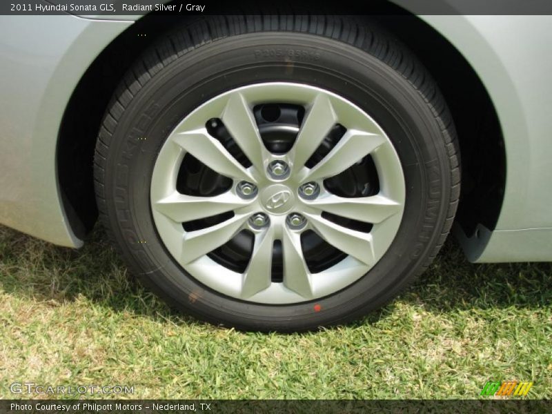 Radiant Silver / Gray 2011 Hyundai Sonata GLS