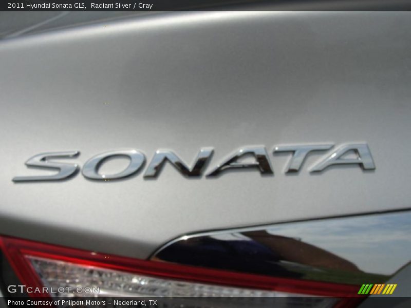 Radiant Silver / Gray 2011 Hyundai Sonata GLS