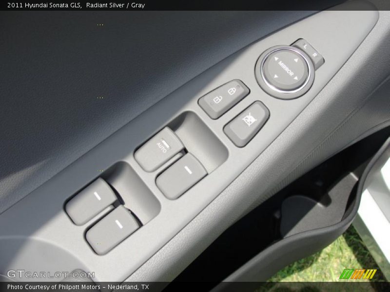 Radiant Silver / Gray 2011 Hyundai Sonata GLS