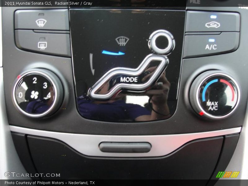 Radiant Silver / Gray 2011 Hyundai Sonata GLS