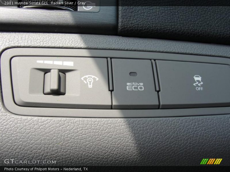 Radiant Silver / Gray 2011 Hyundai Sonata GLS