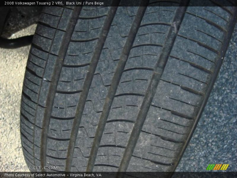 Black Uni / Pure Beige 2008 Volkswagen Touareg 2 VR6