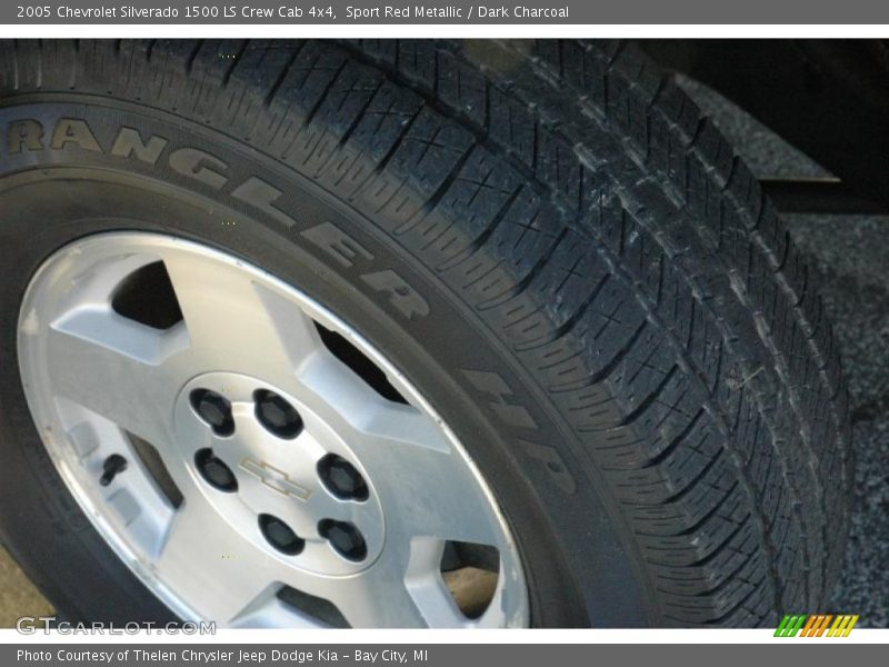 Sport Red Metallic / Dark Charcoal 2005 Chevrolet Silverado 1500 LS Crew Cab 4x4