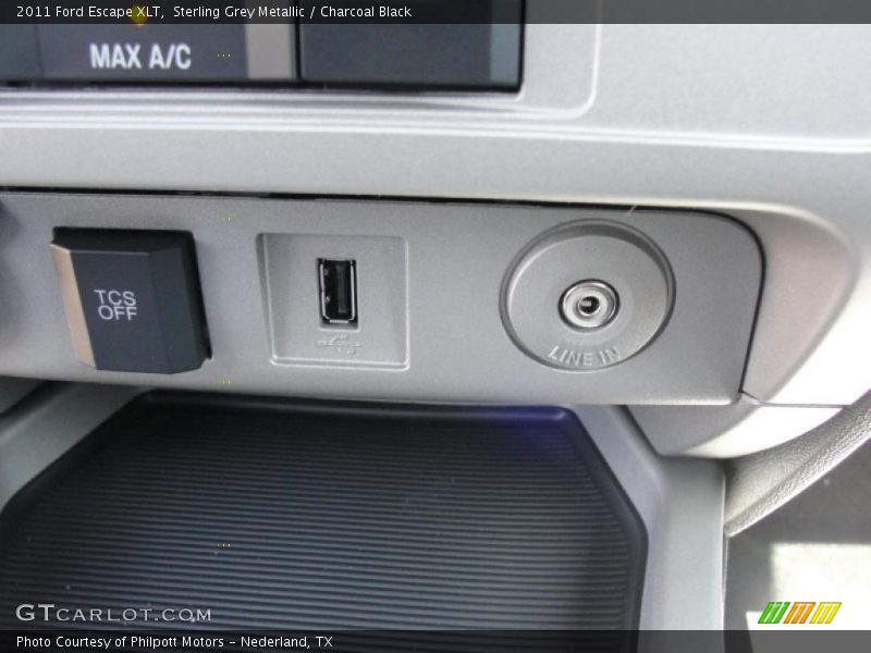 Sterling Grey Metallic / Charcoal Black 2011 Ford Escape XLT