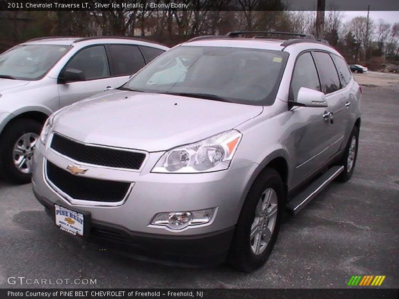 Silver Ice Metallic / Ebony/Ebony 2011 Chevrolet Traverse LT
