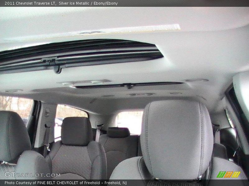 Silver Ice Metallic / Ebony/Ebony 2011 Chevrolet Traverse LT