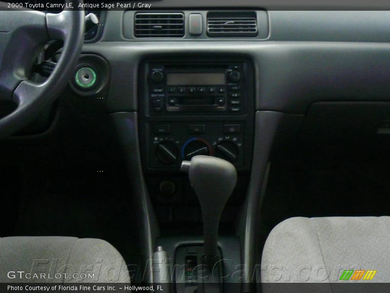 Antique Sage Pearl / Gray 2000 Toyota Camry LE