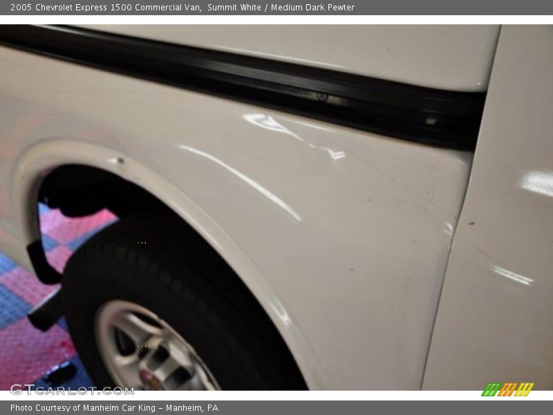 Summit White / Medium Dark Pewter 2005 Chevrolet Express 1500 Commercial Van
