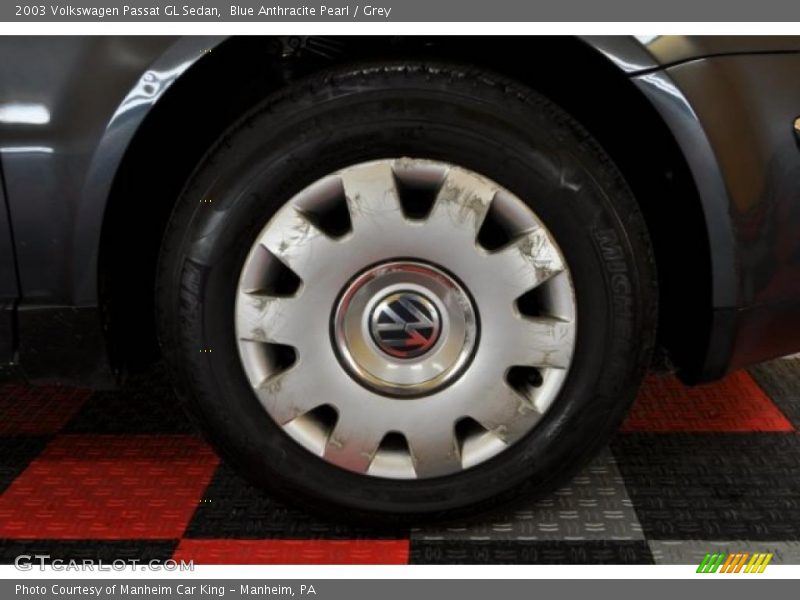 Blue Anthracite Pearl / Grey 2003 Volkswagen Passat GL Sedan