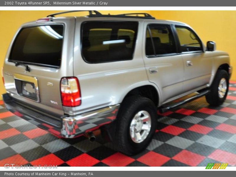 Millennium Silver Metallic / Gray 2002 Toyota 4Runner SR5