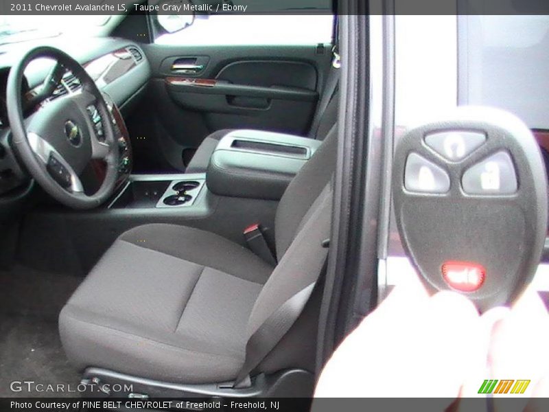 Taupe Gray Metallic / Ebony 2011 Chevrolet Avalanche LS
